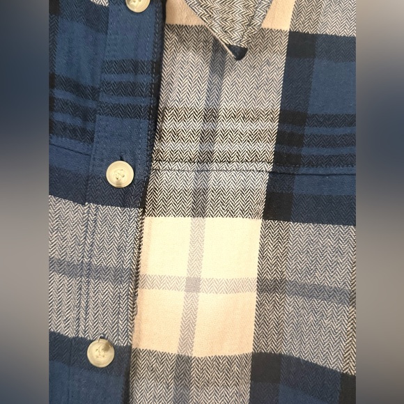 Oversized H&M Navy and Cream Plaid Flannel Shirt - Picture 2 of 8